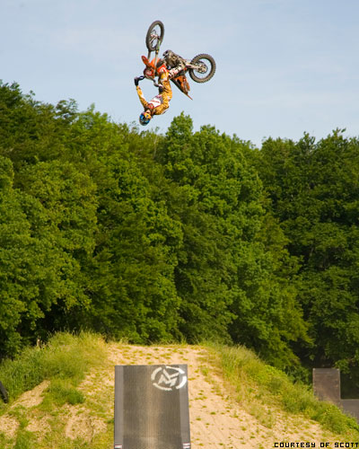 Mat Rebeaud